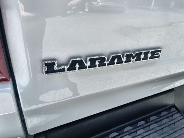 2021 RAM 1500 Laramie Crew Cab 4x4 5'7" Box